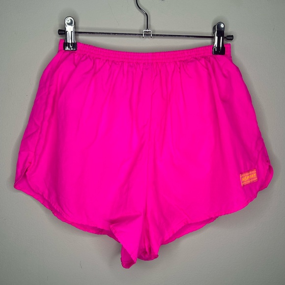 Vintage Insport Hotty Hot of the 80’s Hot Pink Activewear Outdoor Short 2” Large - Picture 1 of 7